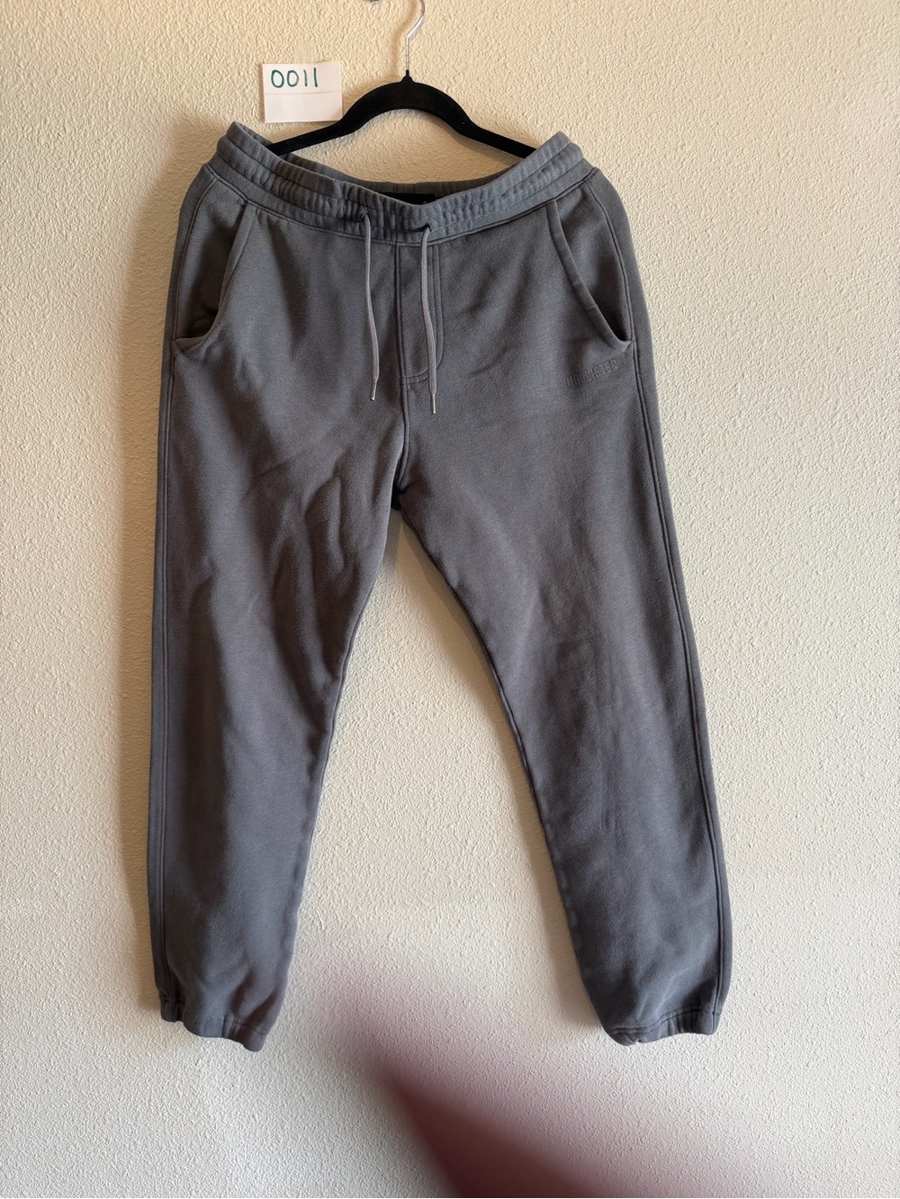Hollister Men's Charcoal Gray Jogger Sweatpants